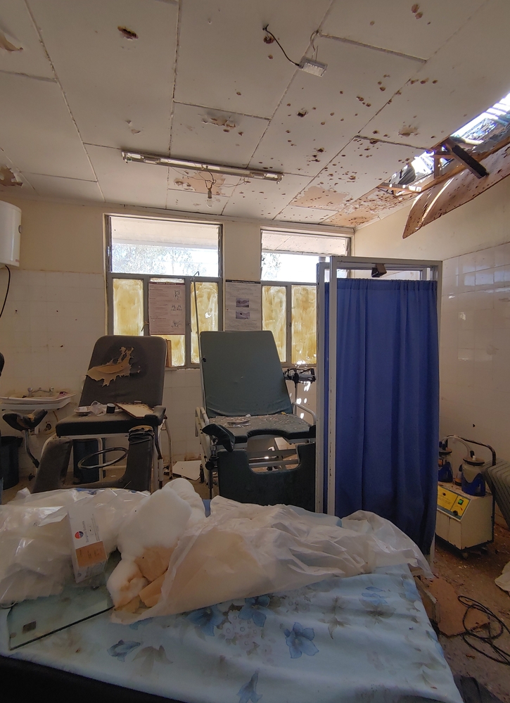 Ein zerstörter Raum in einem Krankenhaus in Tigray