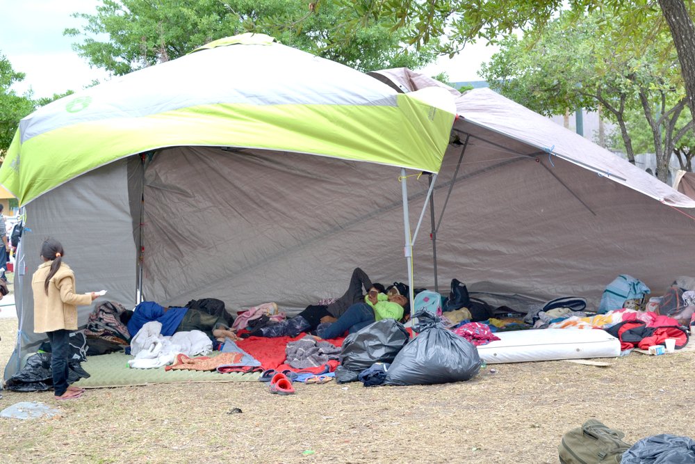 Abgeschobene leben in Zelten in Reynosa