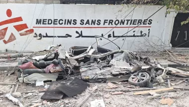 Zerstörte Fahrzeuge unseres Konvois in Gaza.