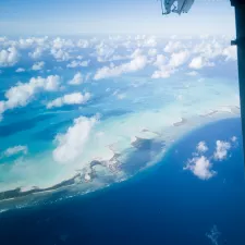 Kiribati: Der Inselstaat spürt die Auswirkungen der Klimakrise enorm.