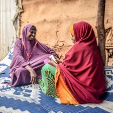 Camp in Kenia Gespräch sexuelle und reproduktive Gesundheit