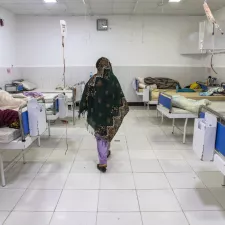 Der Kreißsaal im Boost Krankenhaus in Lashkar Gah das von Ärzte ohne Grenzen unterstützt wird