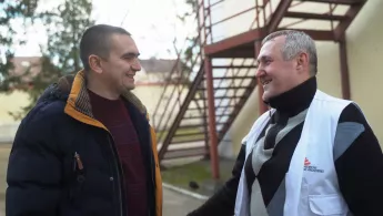 In der Ukraine konnten wir mit einer neuen Kombinationstherapie erreichen, dass 94 Prozent der Hepatitis-C-Patient*innen geheilt werden.