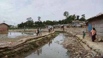 Die Situation der Rohingya in dem Geflüchtetencamp in Bangladesh hat sich erheblich verschlechtert. Es zeigen sich große Lücken bei der medizinischen Versorgung.