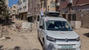 Westjordanland Auto von Ärzte ohne Grenzen inmitten Zerstörung Dschenin