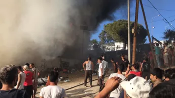 Feuer im Lager Moria