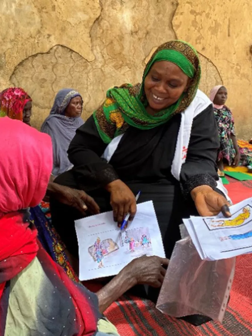 Geburtshelferinnen sensibilisieren ihre Gemeinde für Frauen- und Säuglingsgesundheit