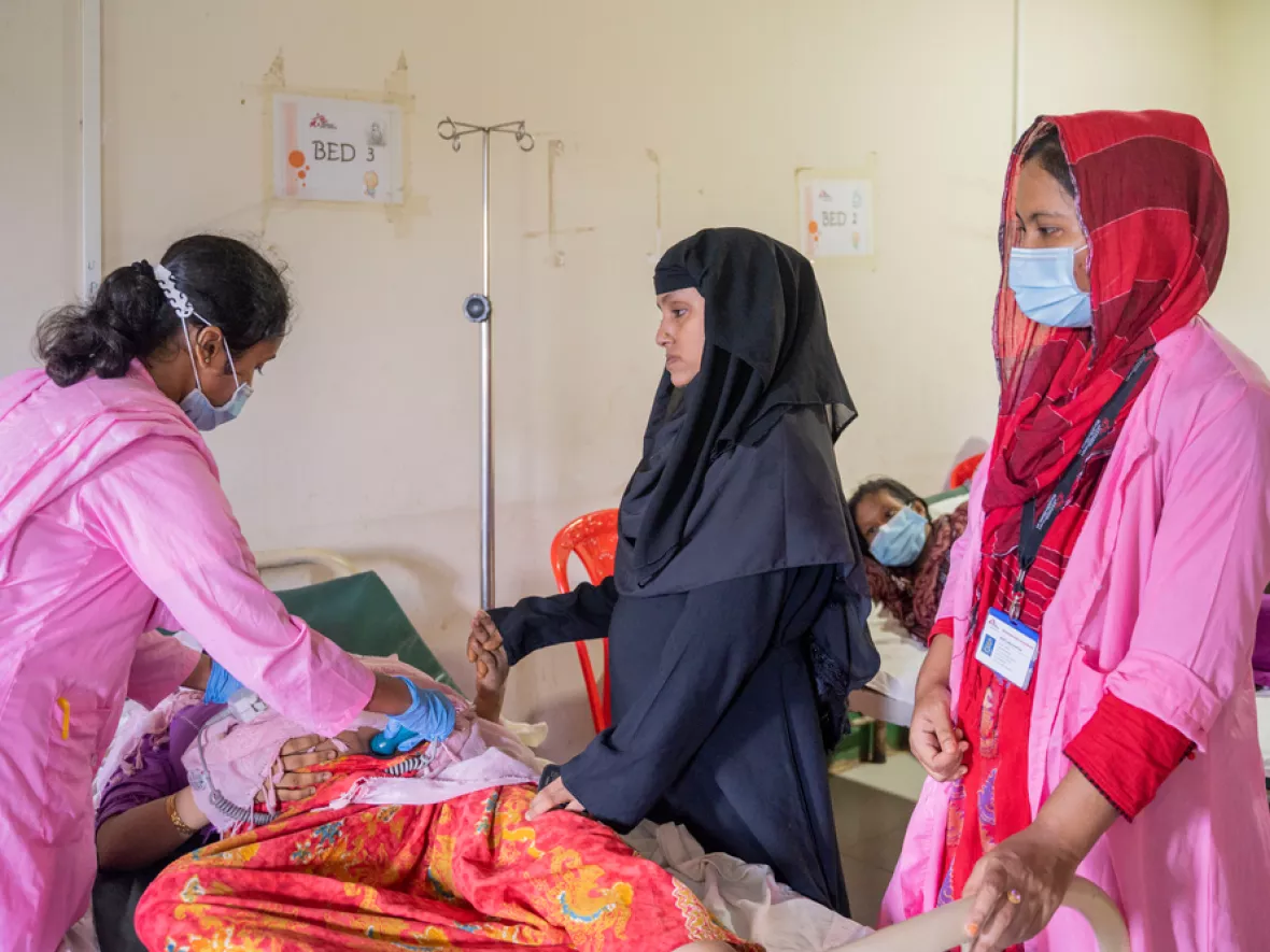 Bangladesch: Hebamme Behandlung