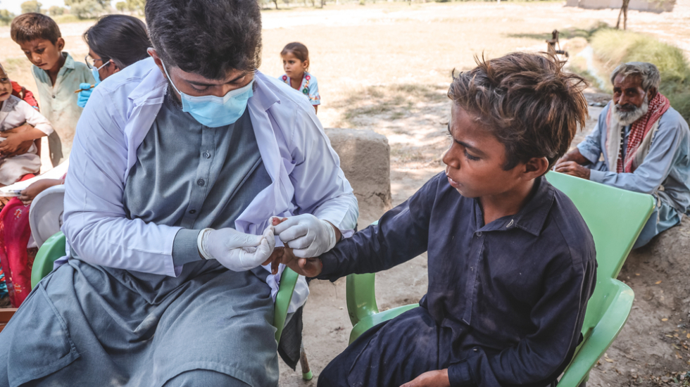 Hilfe in Pakistan: Testung Malaria