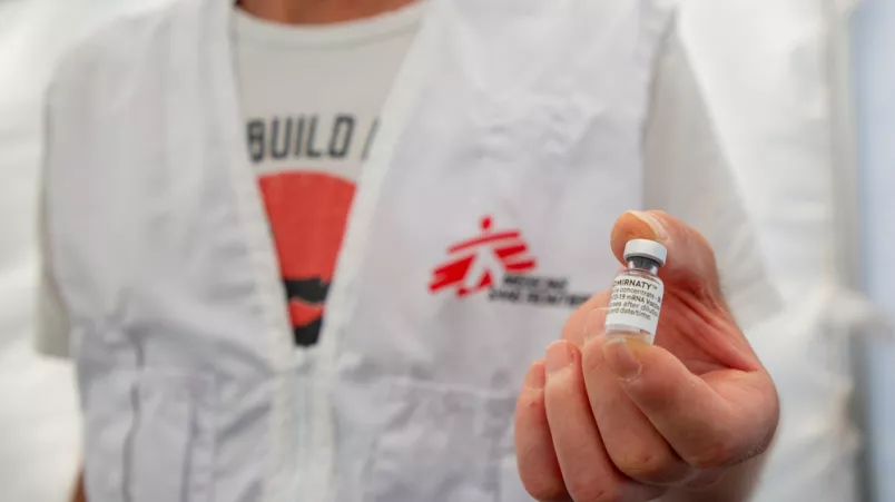 Nicht alle sind von der Pandemie im gleichen Ausmaß betroffen. In Paris boten wir deshalb Impfungen für Obdachlose an.