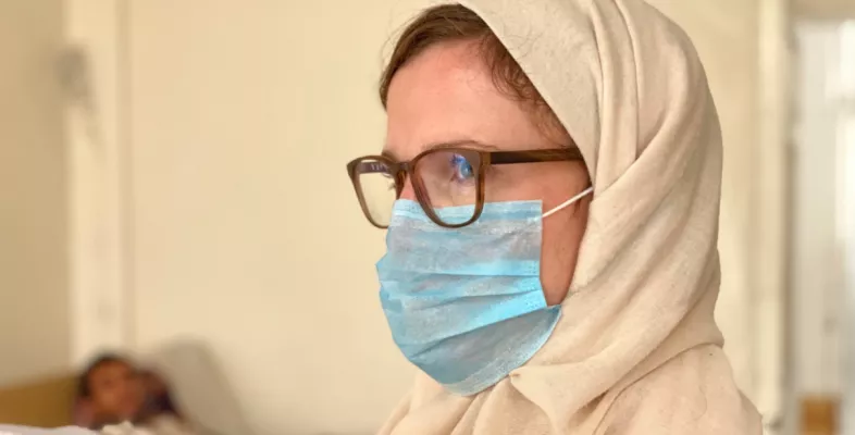 Kinderärztin Annette Werner im Krankenhaus im Jemen