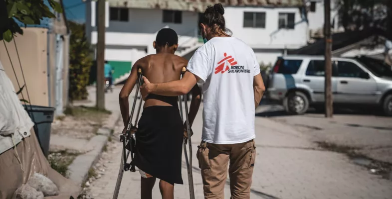 Haiti Physiotherapie-Training für Erdbebenverletzten