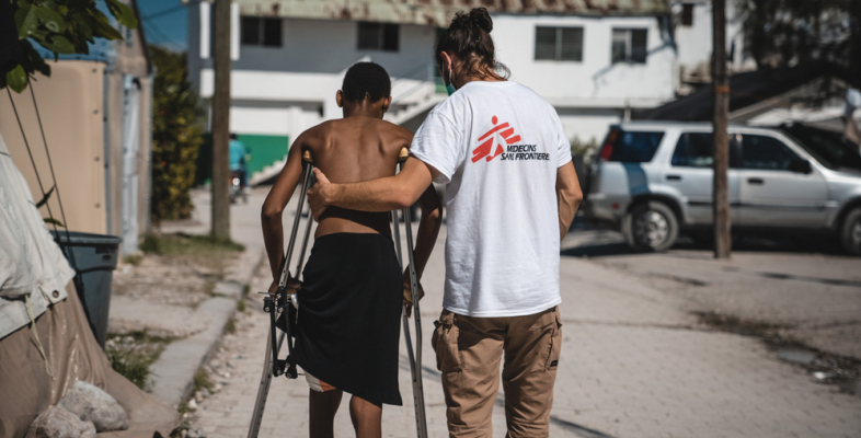 Haiti Physiotherapie-Training für Erdbebenverletzten