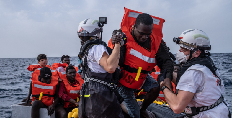 Seenotrettung Geflüchtete auf dem Mittelmeer Geo Barents
