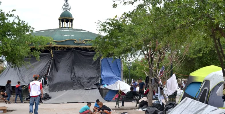 Die nach Mexiko deportierten Menschen hausen in Zelten 