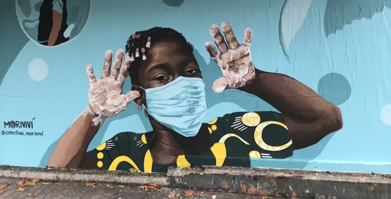 In Puerto Rico, Doctors Without Borders/Médecins Sans Frontières (MSF) and local partners have conducted health promotion campaigns that focus on hand washing, wearing masks in public, and physical distancing. MSF commissioned a series of street murals to promote these important health messages in busy areas of San Juan where homeless people also shelter. In Puerto Rico, Doctors Without Borders/Médecins Sans Frontières (MSF) and local partners have conducted health promotion campaigns that focus on hand washing, wearing masks in public, and physical distancing. MSF commissioned a series of street murals to promote these important health messages in busy areas of San Juan where homeless people also shelter.