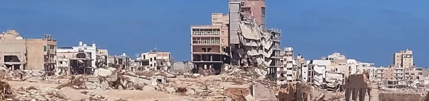 Darna nach den Überschwemmungen Zu sehen ist die Stadt Darna im Osten Libyens, welche besonders schwer von den Überschwemmungen getroffen wurde.