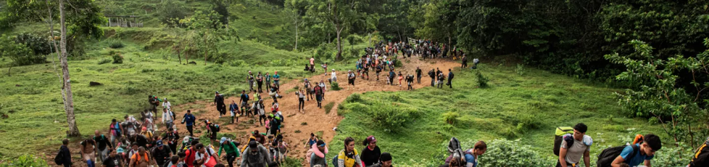 Migrant*innen im Darién-Dschungel auf der Durchreise in Ecuador, Kolumbien und Panama Migrant*innen im Darién-Dschungel auf der Durchreise in Ecuador, Kolumbien und Panama