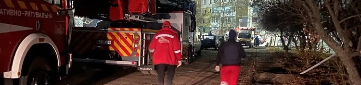 Nothilfe nach russischem Luftangriff auf die Stadt Sumy (Ukraine) Nothilfe nach russischem Luftangriff auf die Stadt Sumy (Ukraine)