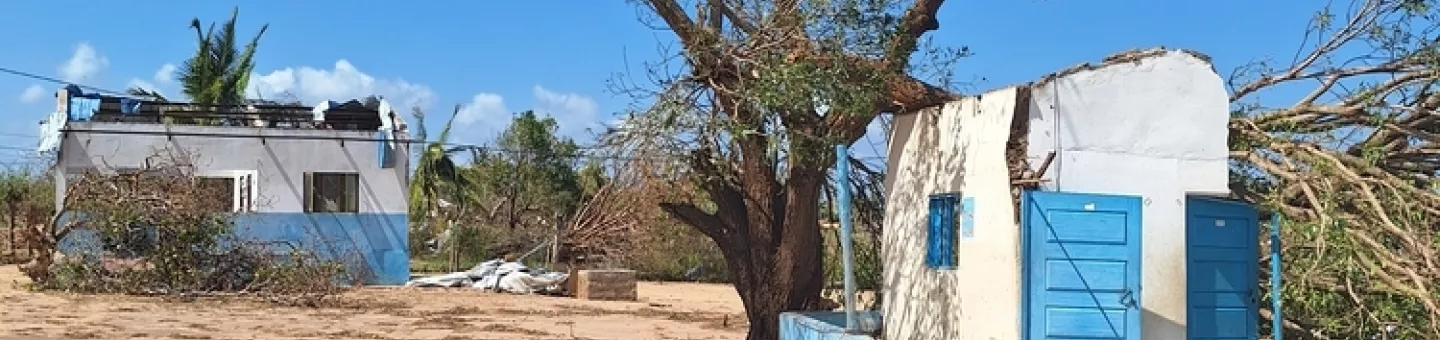 Verwüstetes Gesundheitszentrum durch Zyklon Chido