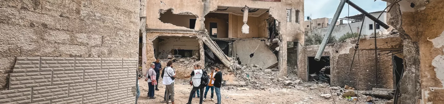 Ein Team von Ärzte ohne Grenzen führt zusammen mit Mitgliedern des Lagerkomitees und freiwilligen Sanitätern eine Bestandsaufnahme im Lager Jenin durch, um die Schäden und den Bedarf nach dem brutalen israelischen Militärangriff vom 21. bis 23. Mai 2024 zu bewerten.