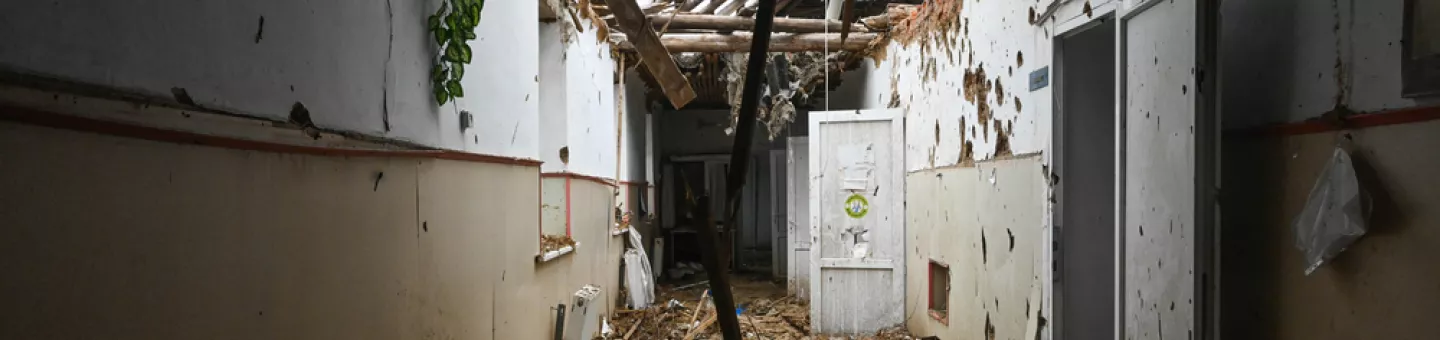 Zerstörter Gang eines Gesundheitszentrums