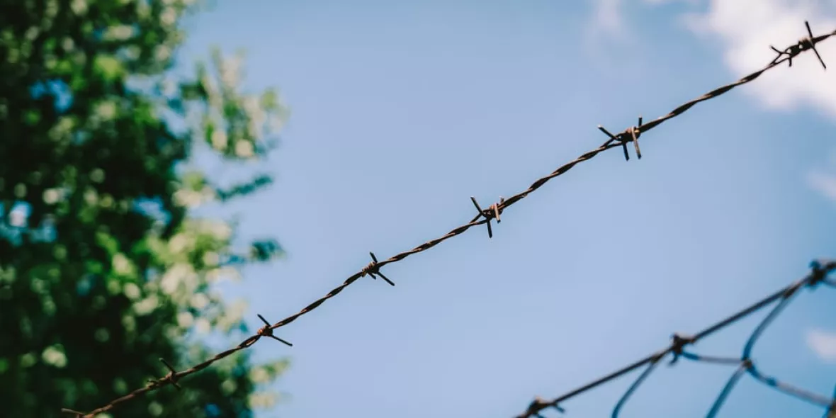 Stacheldrahtzaun Grenze Serbien Ungarn EU Außengrenzen Flucht und Migration