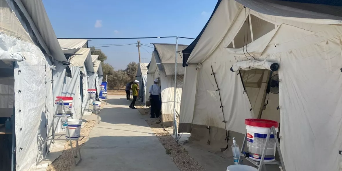 Das provisorische Krankenhaus in Deir Al-Balah von Ärzte ohne Grenzen.