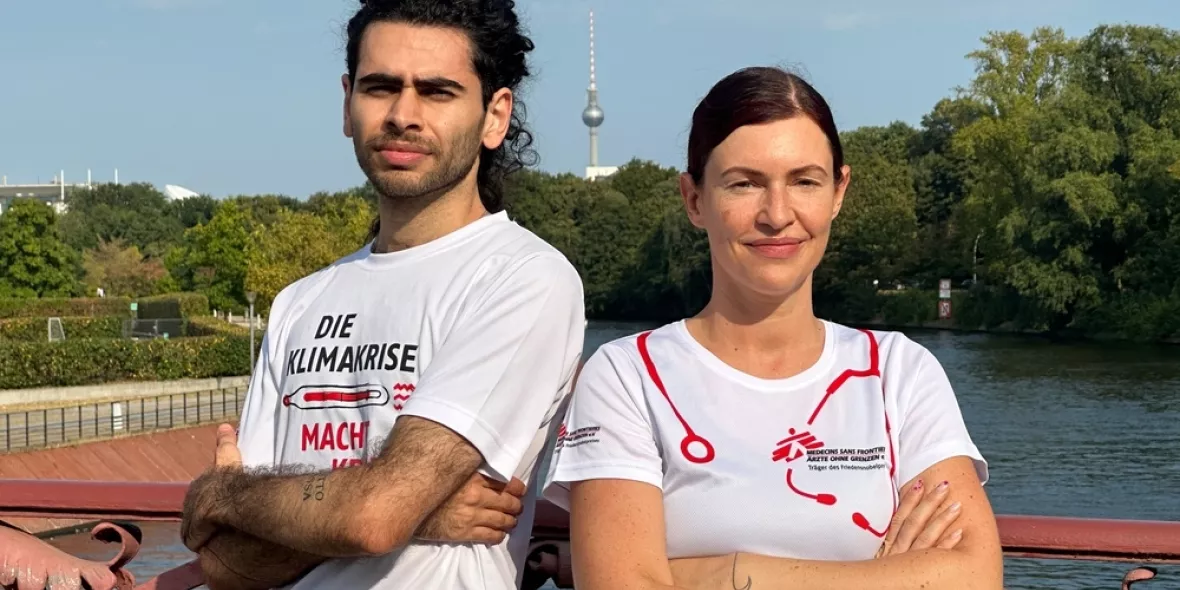 Zwei Mitarbeitende von Ärzte ohne Grenzen bereiten sich auf den Halbmarathon in Berlin 2025 vor.