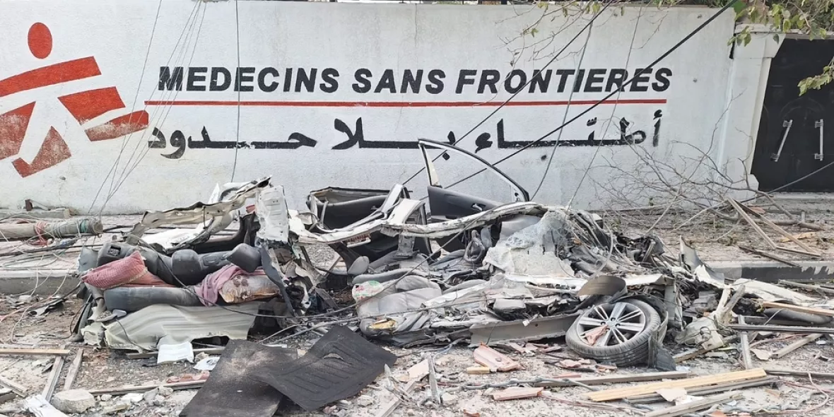 Zerstörte Fahrzeuge unseres Konvois in Gaza.