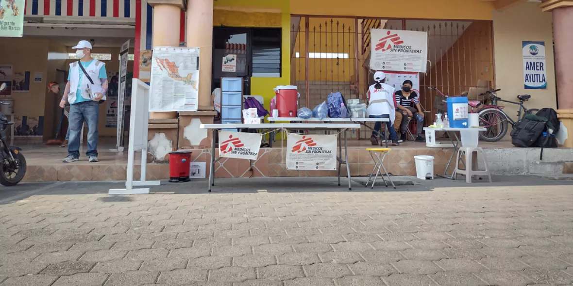 Medizinische Hilfe Busbahnhof Migrationsroute Guatemala