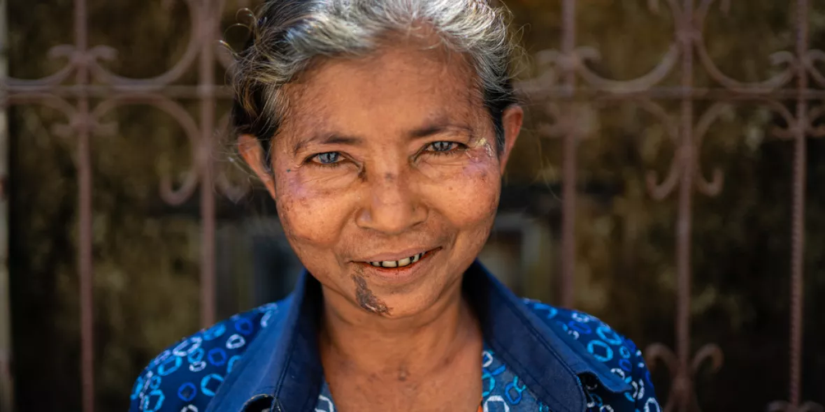 Portrait: Daw Than Than, Bewohnerin des Ghettos Aung Mingalar, Myanmar