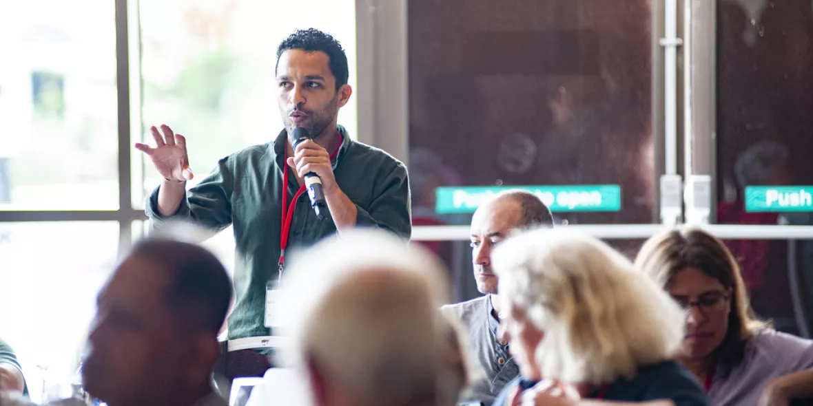 Mitarbeitende berichten aus Projekten
