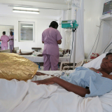 Patientin mit Schusswunde in Unfallkrankenhaus Haiti