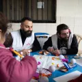 Südlibanon: Ein Teil unseres mobilen Teams und Kinder