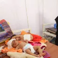 Zwillinge zur Behandlung im Krankenhaus Abs.