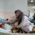 Neugeborenes und Mutter auf der Geburtenstation unserer Klinik in Kabul