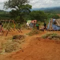 Menschen aus Mosambik auf der Flucht in Malawi